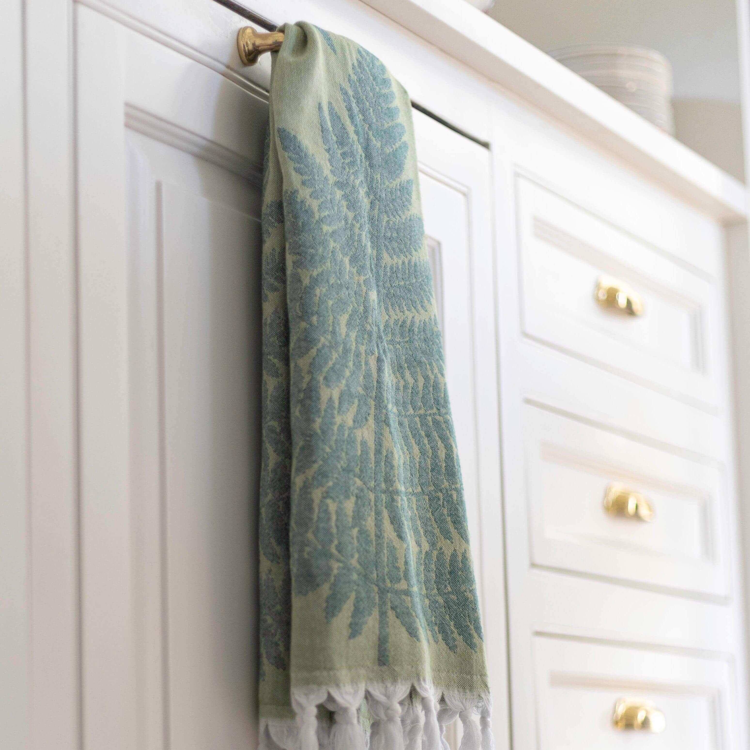 Turkish Towels Canada | Hand Towel | Green Fern